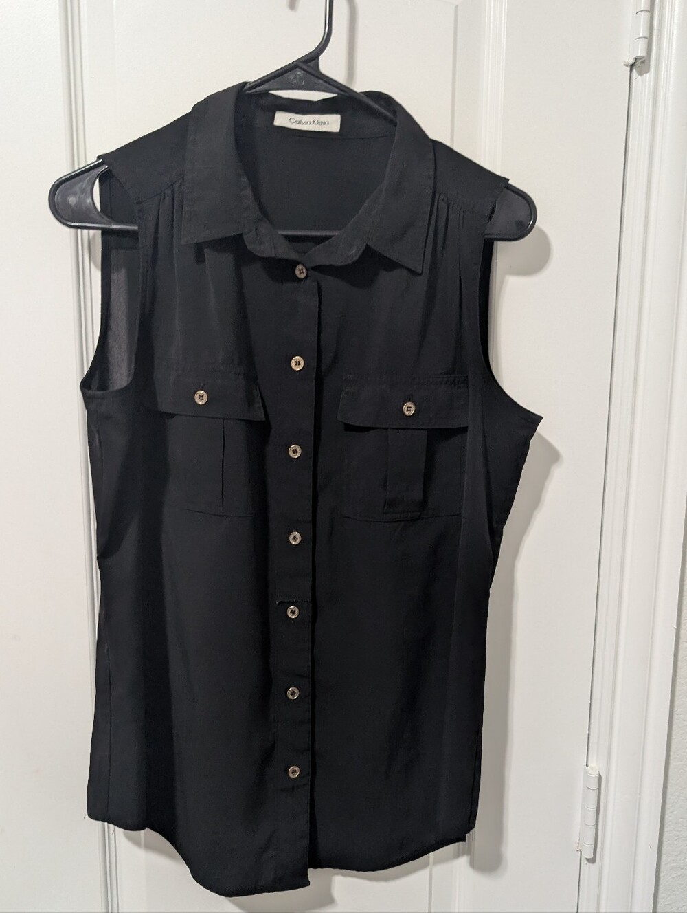 Calvin Klein Sleeveless Black Button-Front Utility Blouse